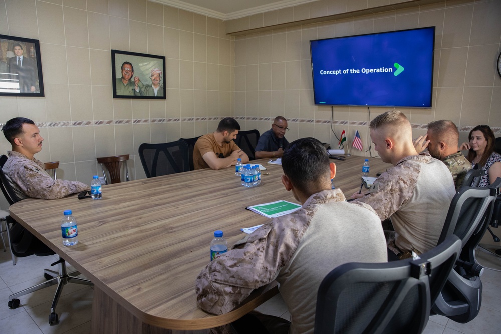 Coalition Forces visit U.S. contracting company Amentum to provide support to Peshmerga