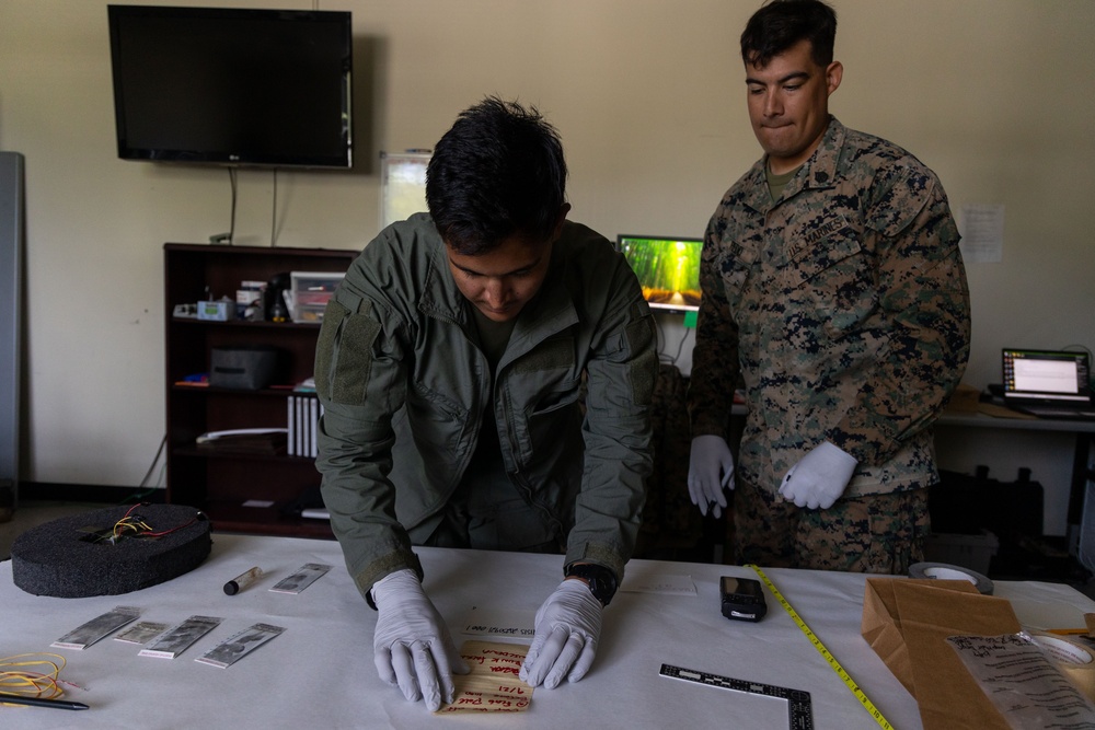 RD25 | 3d Intelligence Battalion and 9th Engineer Support Battalion conduct vehicle-borne improvised explosive device scenario