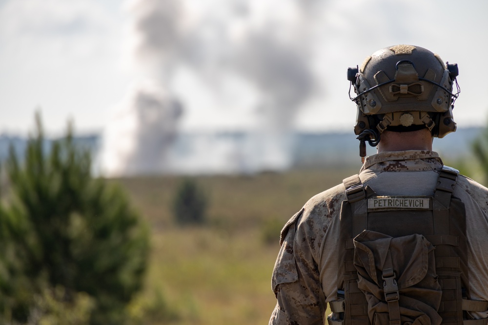 Marines with Infantry Training Battalion, School of Infantry – East utilize M224 60mm mortar systems Marines with Infantry Training Battalion, School of Infantry – East utilize M224 60mm mortar systems
