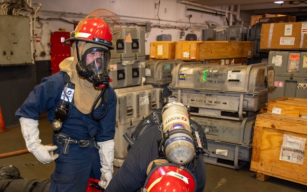 USS Essex Sailors Participate in 8010 Drill.