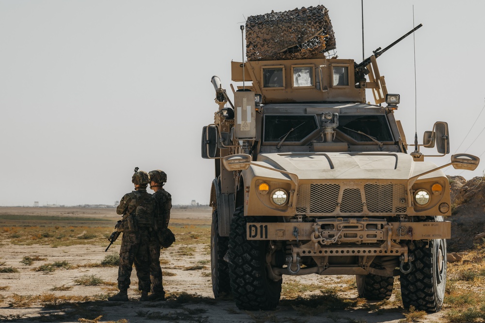 Iowa National Guard Soldiers secure a landing zone