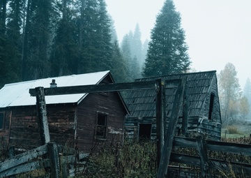 Stanislaus National Forest - Fahey Cabin
