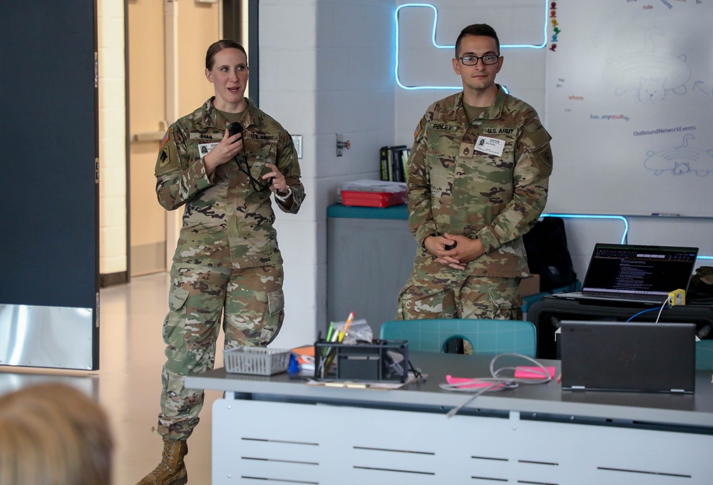 Kentucky Cyber visits Fayette County Schools
