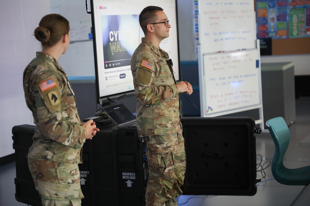 Kentucky Cyber visits Fayette County Schools
