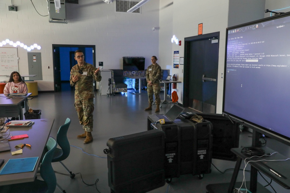 Kentucky Cyber visits Fayette County Schools
