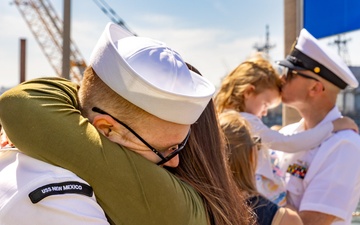USS New Mexico Returns to Naval Station Norfolk