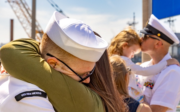 USS New Mexico Returns to Naval Station Norfolk