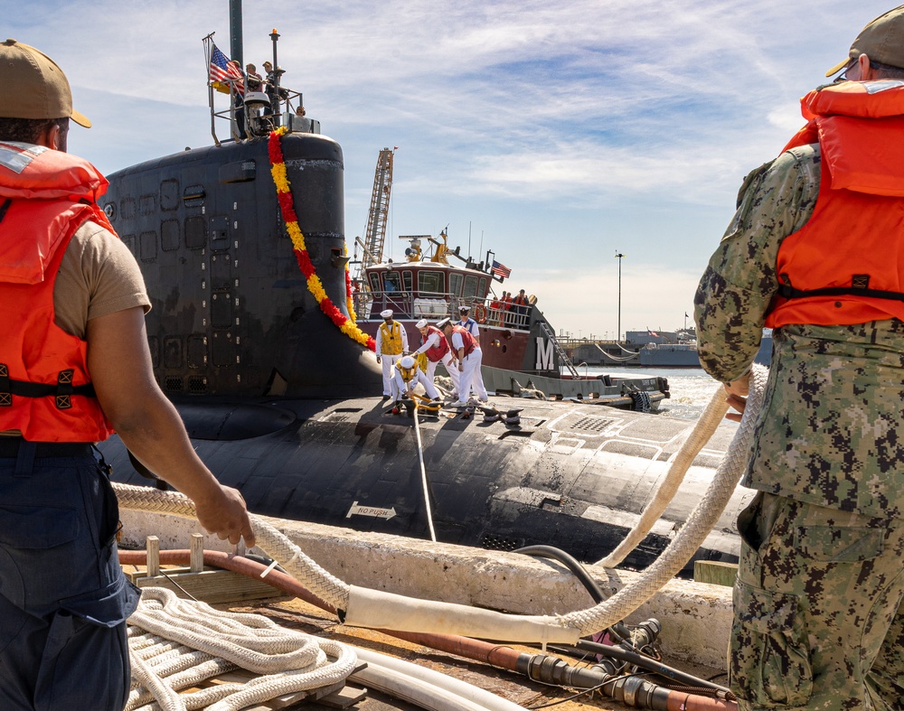 USS New Mexico Returns to Naval Station Norfolk