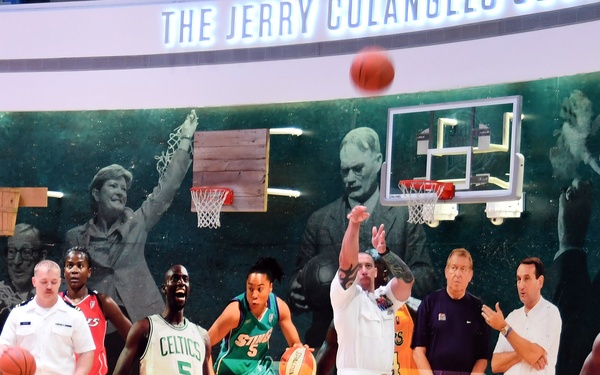 Hartford Sailors Visit Naismith Basketball Hall of Fame