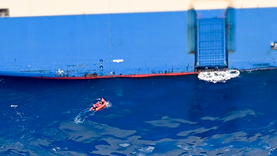 Maritime medical response: 129th Rescue Wing stabilizes mariner 700 nautical miles offshore