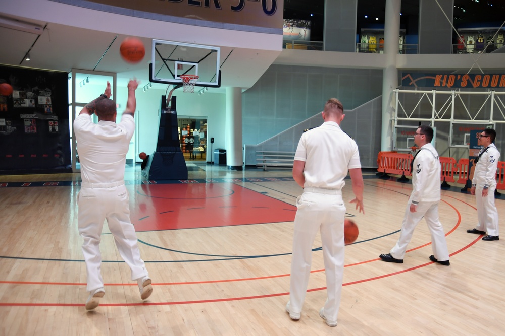 Hartford Sailors Visit Naismith Basketball Hall of Fame