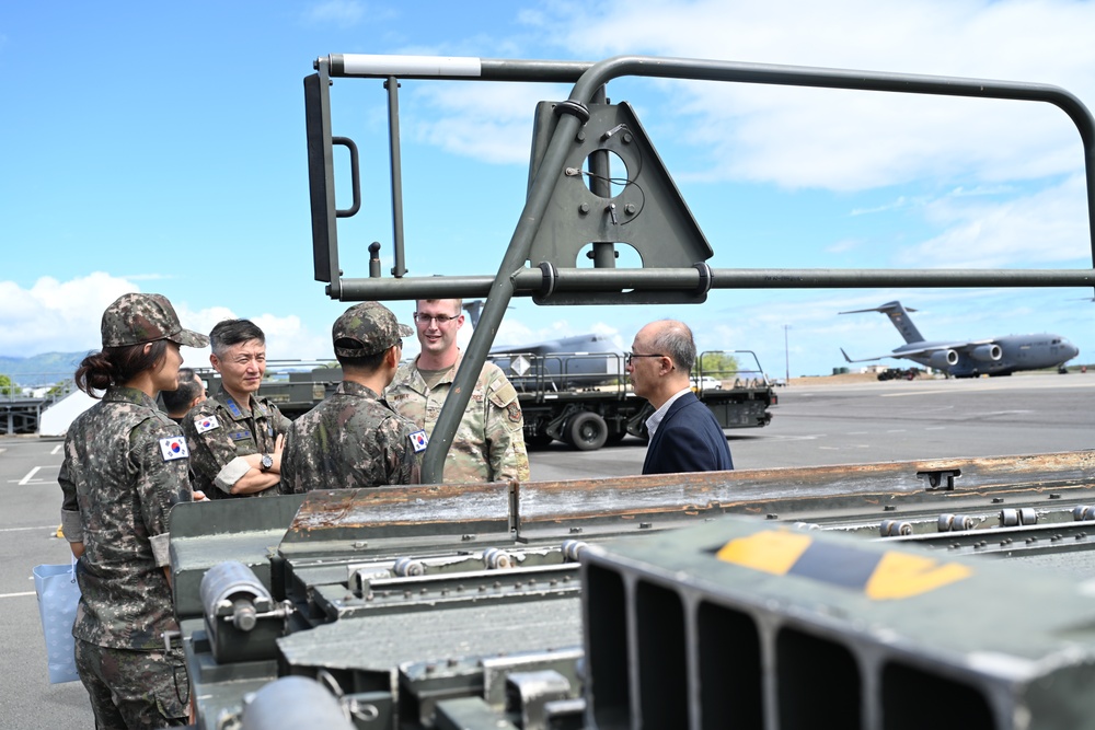 Air Transportation Working Group tours 735th AMS freight warehouse