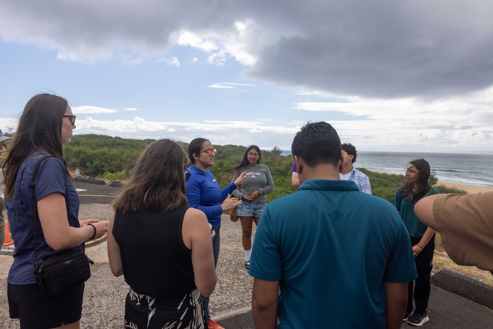Stanford University School of Sustainability Students Visit PMRF