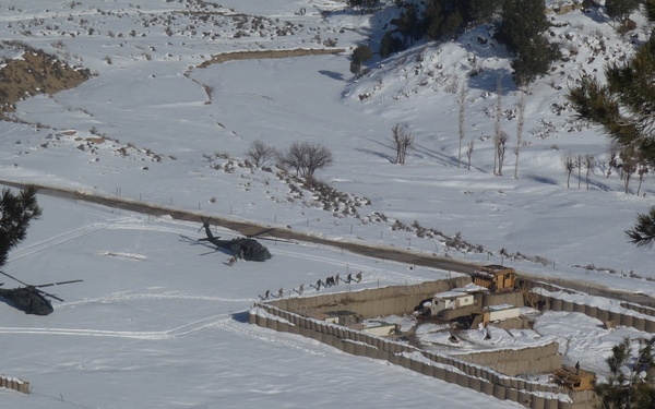 Visit to the Manscanari checkpoint