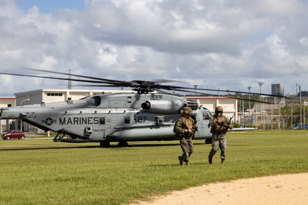 1st MAW Marines establish forward arming, refueling point on Camp Foster