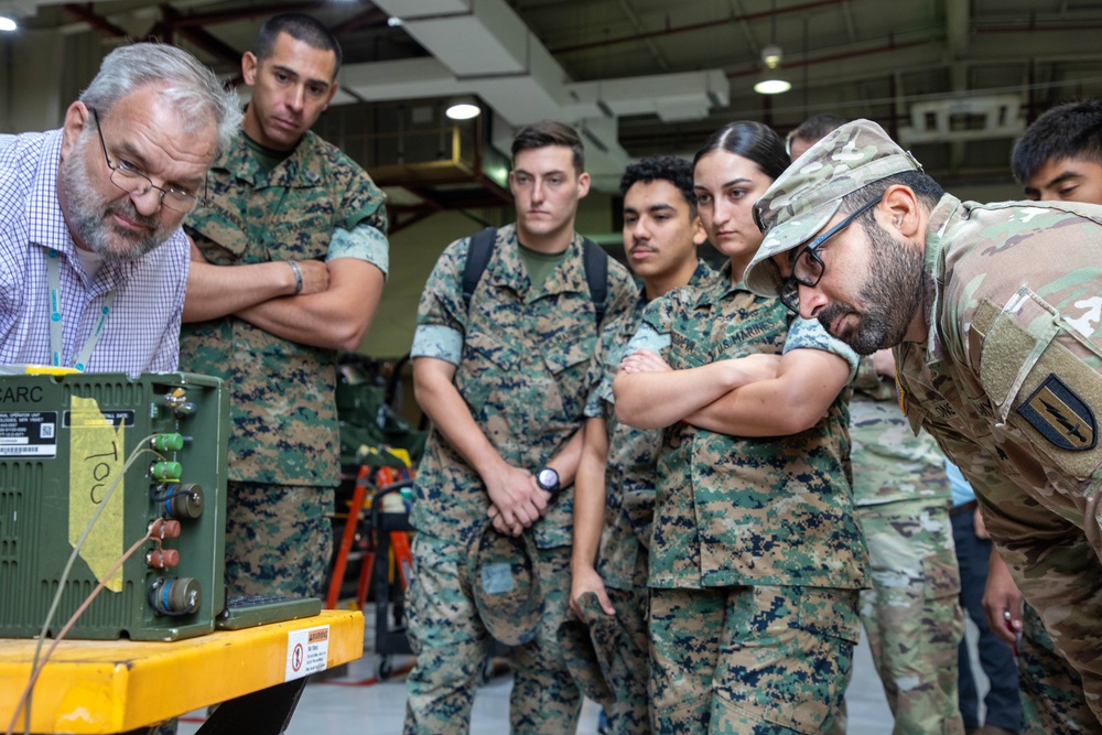 1st Signal Brigade hosts an Advanced Extremely High Frequency planner course for service members from the U.S. Army, Navy, Marine, and Airforce