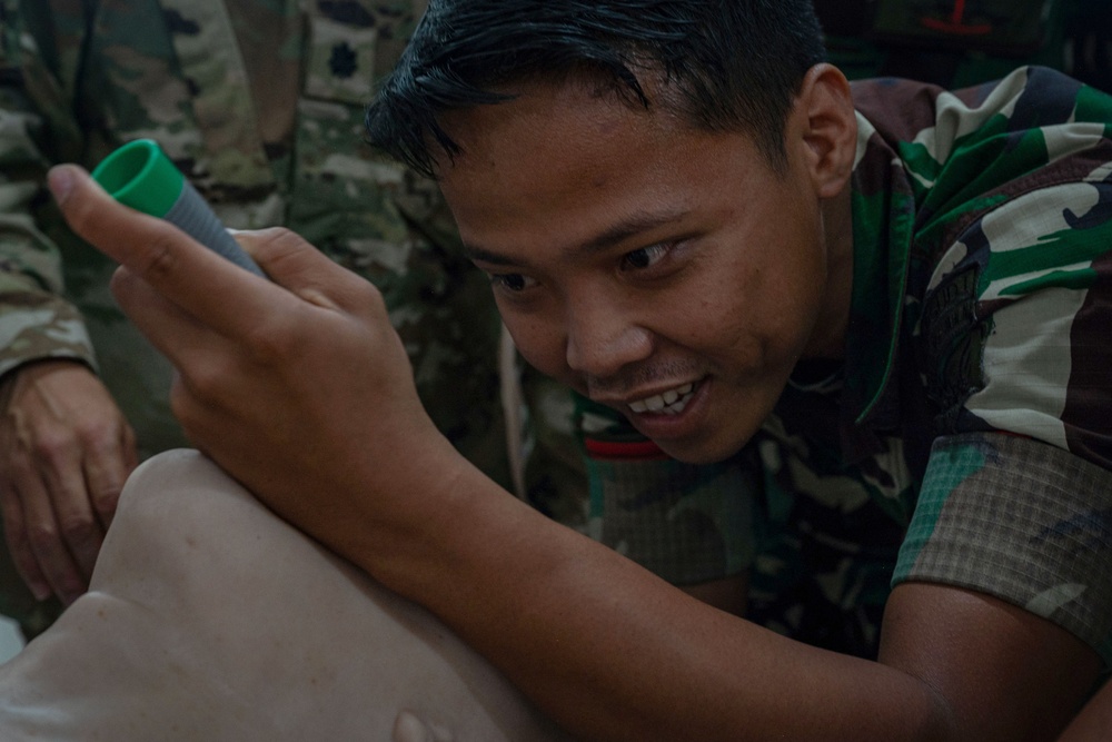 U.S. Air Force, Army NG med team conducts demos during Cope West 25