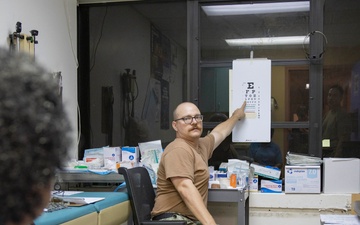 Pacific Partnership 2025 multinational service members provide dental and medical treatment for Palau citizens