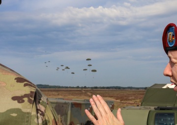 5th Quartermaster Commander Engages Brigade Leadership Amid Falcon Leap Operations