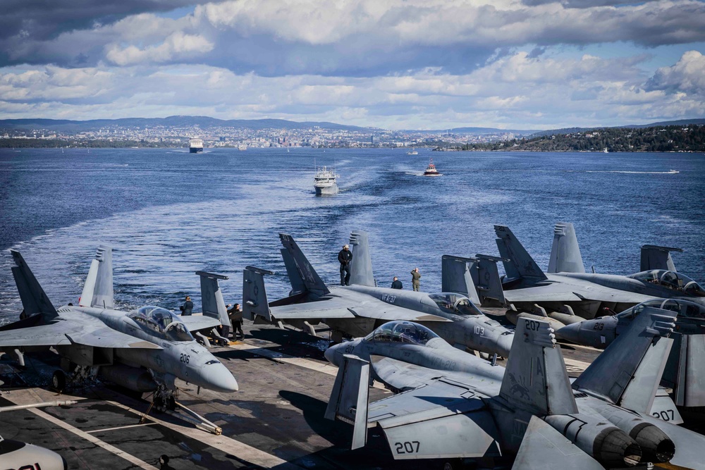 USS Gerald R. Ford (CVN 78) Departs Oslo, Norway