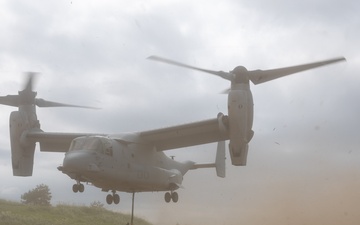 VMM-262, 12th LLB train in external lifts