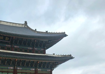 USS Blue Ridge sailors explore Korean culture