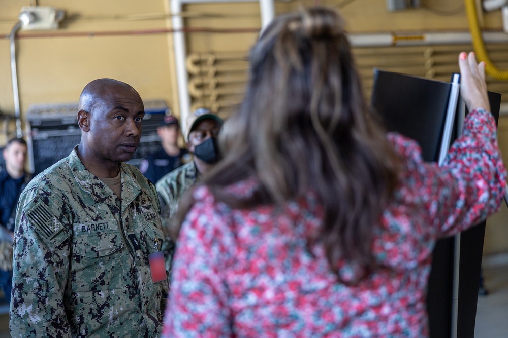 Rear Adm. Barnett Visits Portsmouth Naval Shipyard