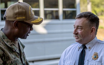 Rear Adm. Barnett Visits Portsmouth Naval Shipyard