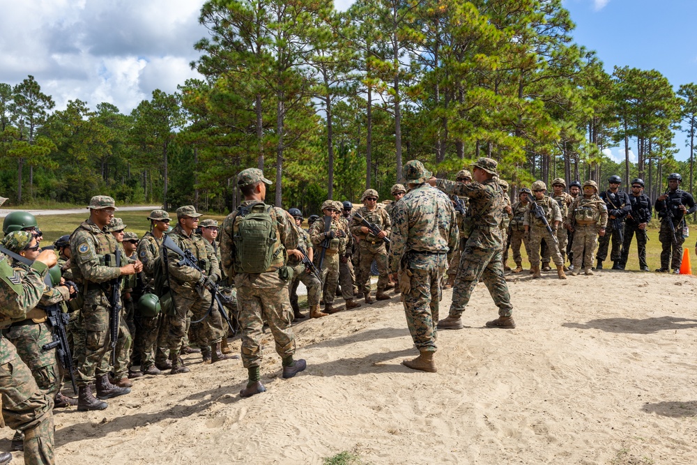 UNITAS 2025: Marksmanship Range with Multinational Forces
