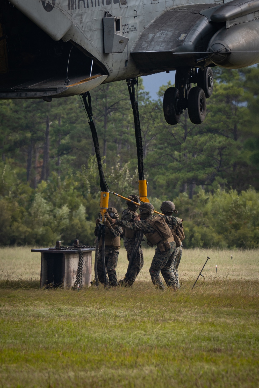 2nd Combat Readiness Regiment, Combat Logistics Battalion Conduct HST during field
