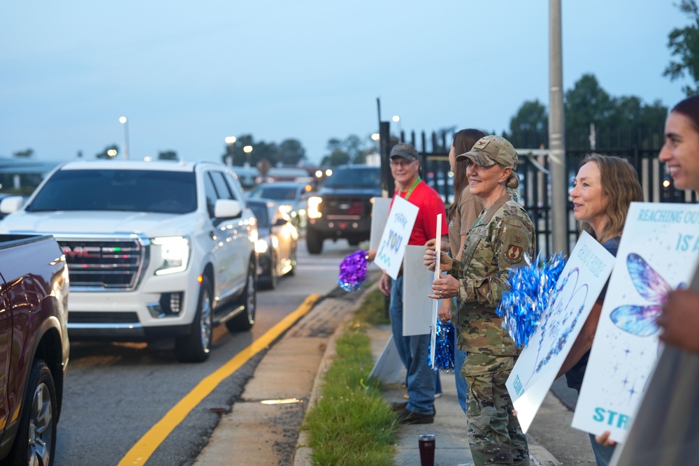 Team Robins personnel spread encouragement for Suicide Prevention Awareness Month