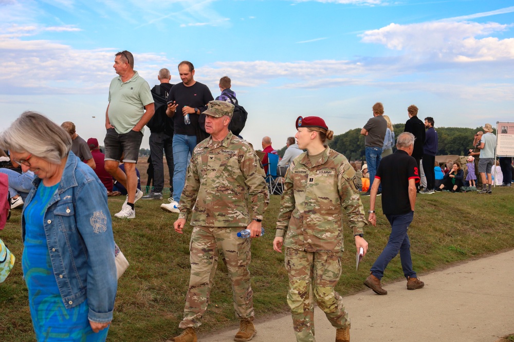 Army Leaders Attend Unit-Supported Market Garden Commemoration in Netherlands