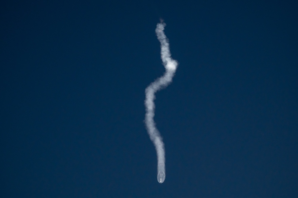 Starlink 10-27 Launches from Cape Canaveral Space Force Station