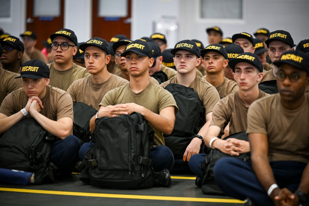 Recruit Division 514 Commissioning Ceremony