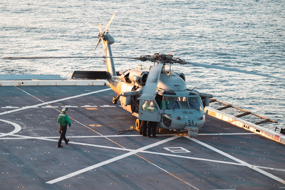 USS Arlington (LPD 24) Conducts MH-60S Seahawk Flight Operations During UNITAS 2025