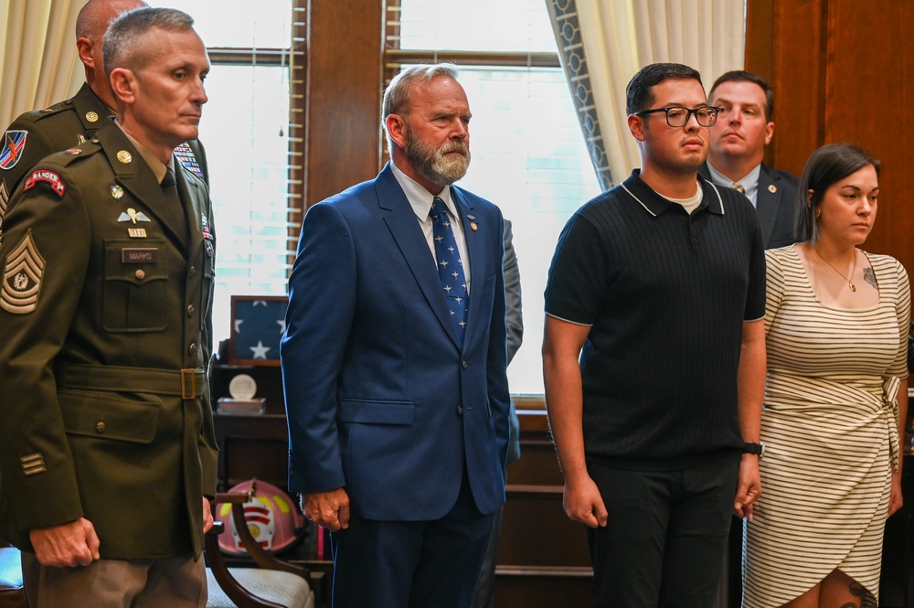 Soldier’s Medal awarded to Georgia Guardsman who pulled driver from burning vehicle