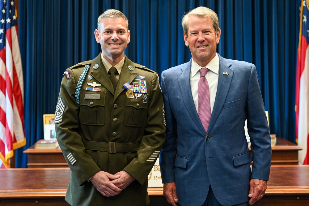 Soldier’s Medal awarded to Georgia Guardsman who pulled driver from burning vehicle