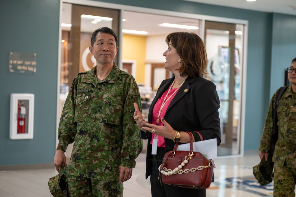 Maj. Gen. Major General Aktisugu Kimura, Director General, C4 Systems visits the War College