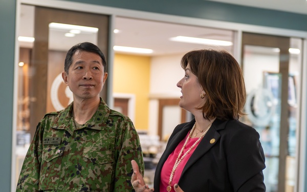 Maj. Gen. Major General Aktisugu Kimura, Director General, C4 Systems visits the War College