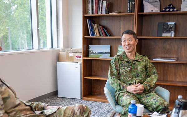 Maj. Gen. Major General Aktisugu Kimura, Director General, C4 Systems visits the War College