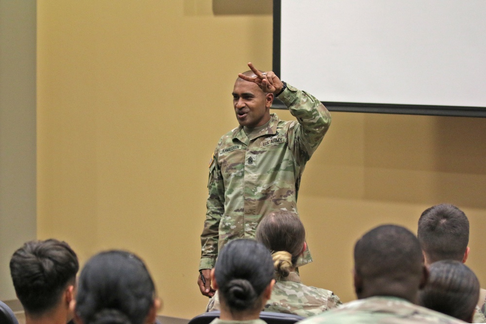 Ordnance Leaders visit 593d CSC Soldiers