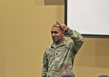 Ordnance Leaders visit 593d CSC Soldiers