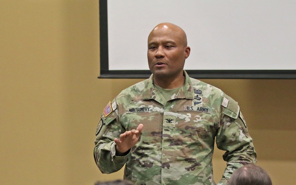 Ordnance Leaders visit 593d CSC Soldiers