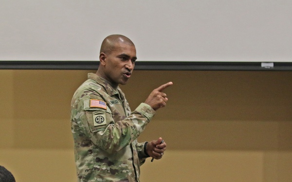 Ordnance Leaders visit 593d CSC Soldiers