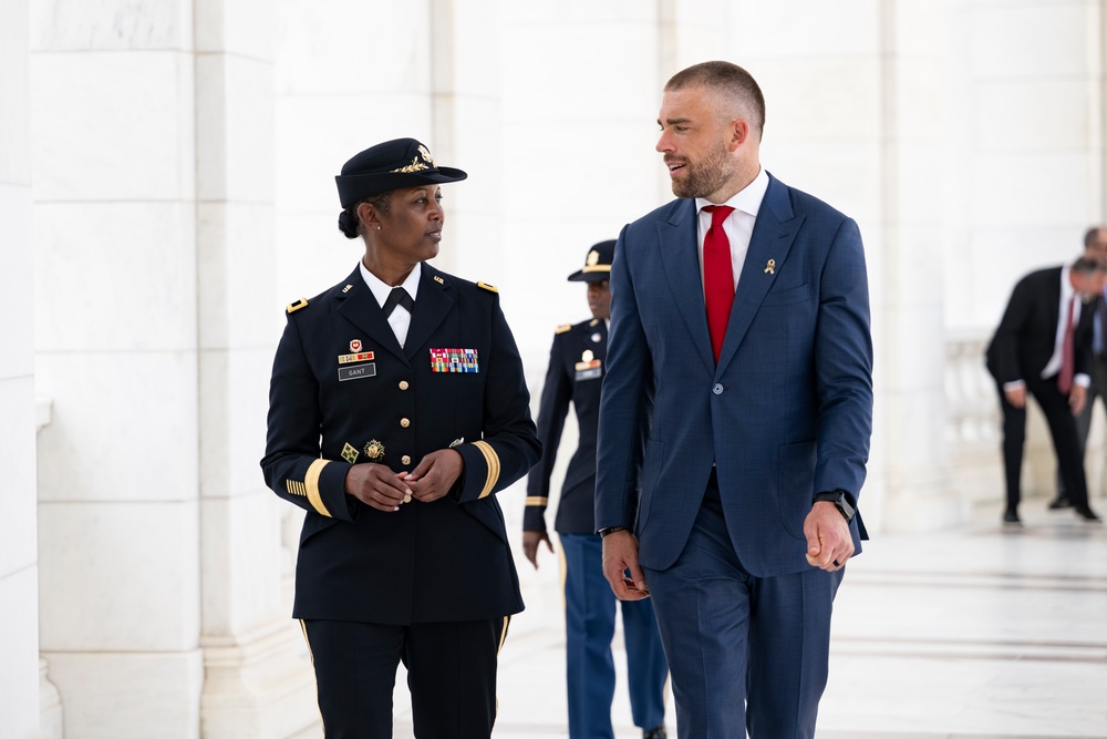 Washington Commanders Tight End Zach Ertz Visits ANC