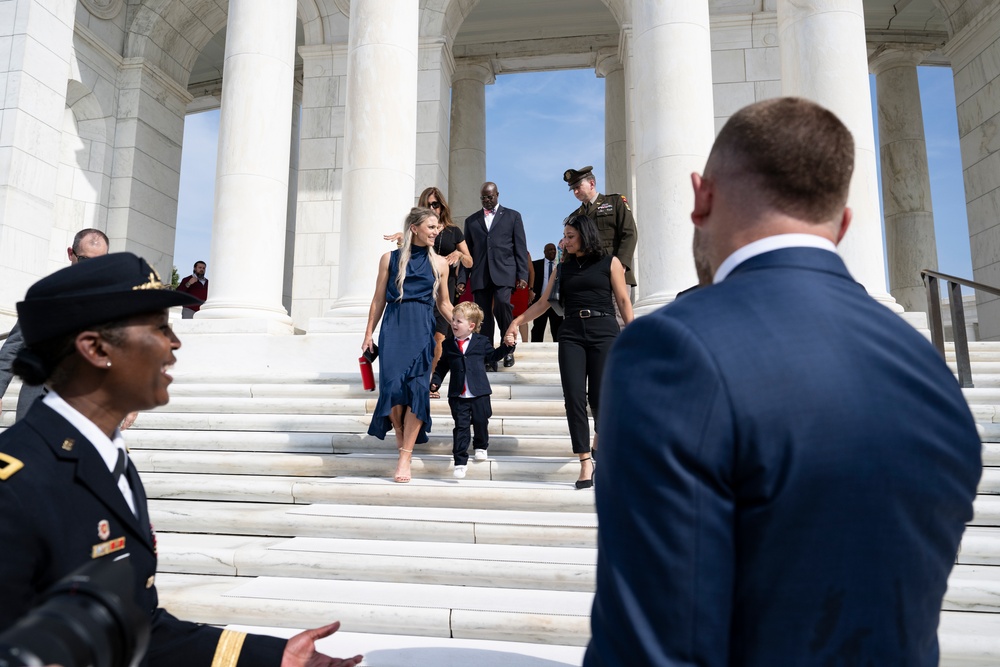 Washington Commanders Tight End Zach Ertz Visits ANC
