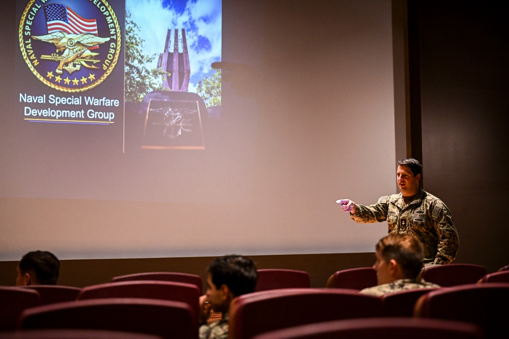 NSGL Hosts Career Development Symposium