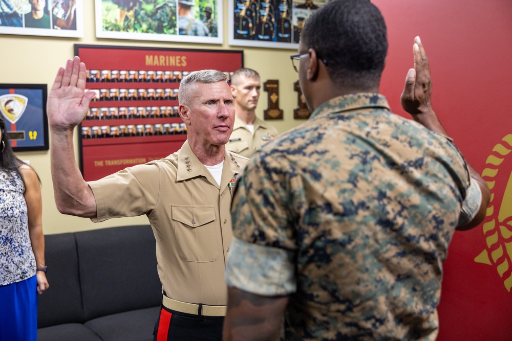 Commandant, Gen. Eric M. Smith visits RSS Gulfport