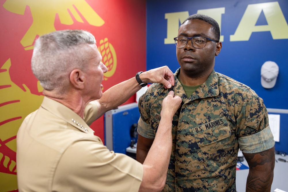 Commandant, Gen. Eric M. Smith visits RSS Gulfport