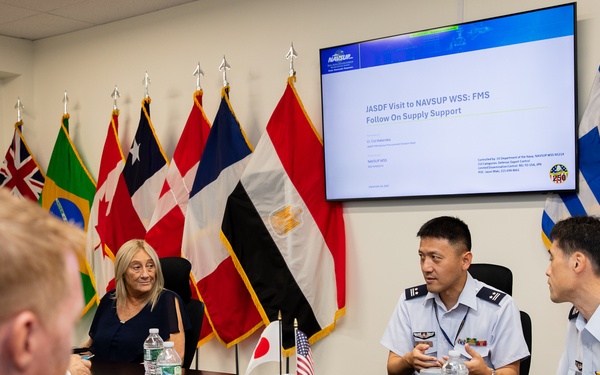 Japan Air Self-Defense Force procurement division head meets with NAVSUP WSS